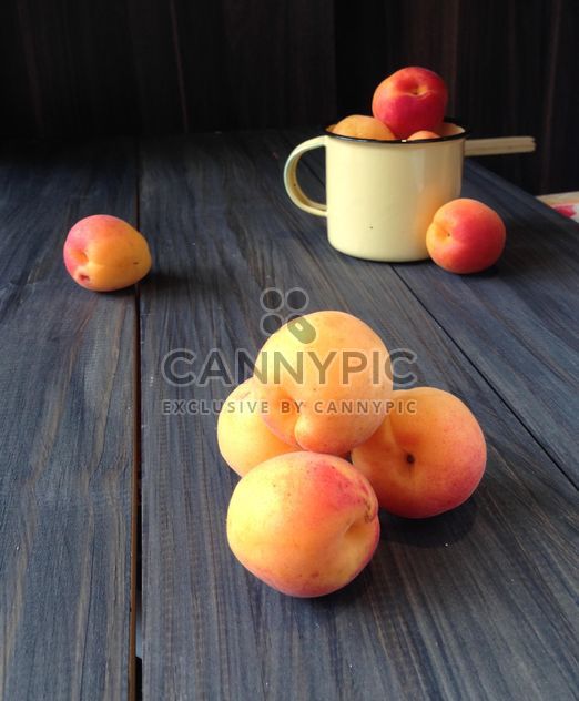 Juicy fresh peaches - image #183817 gratis