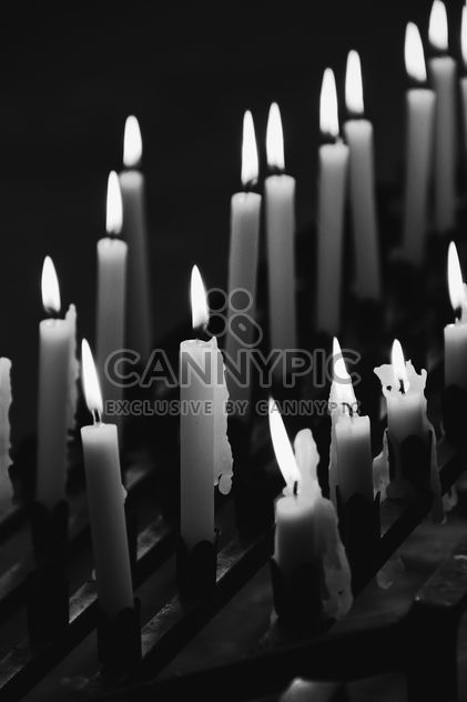 Candles, black and white - image gratuit #187897 