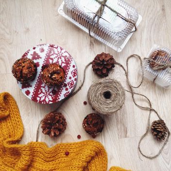 Christmas muffins, rope and knitted scarf - бесплатный image #198427