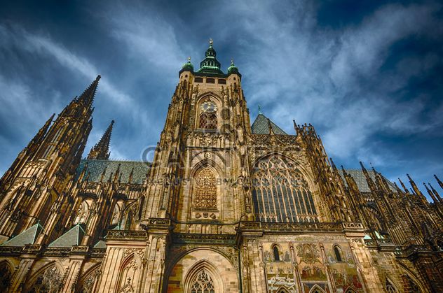 old church on sky background,st. vitus cathedral - image gratuit #198597 