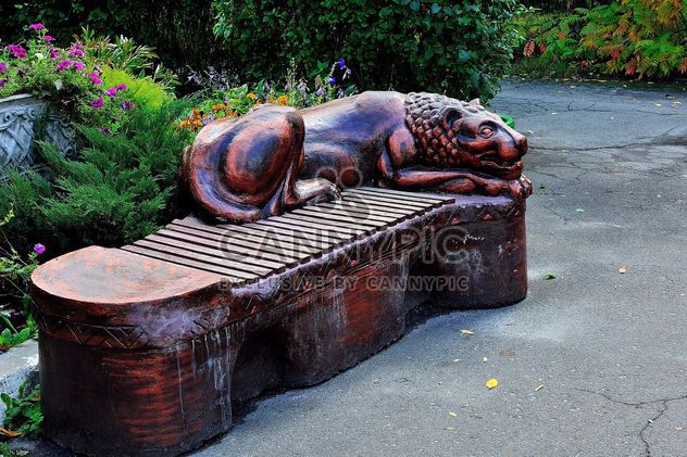 Sculptural bench - Free image #229397