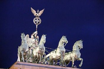 Statue of Brandenburger Tor (Brandenburg Gate), Berlin, Germany - Kostenloses image #271657