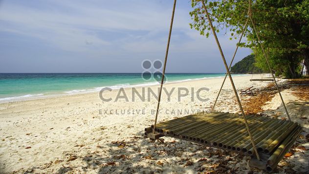 bamboo swing by the beach - image gratuit #275107 