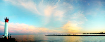 Whitby Harbour Panorama - image #276037 gratis