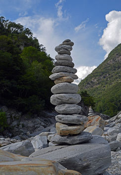 Rock balancing #3 - Free image #293097