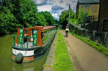Worcester and Birmingham canal - image gratuit #301437 