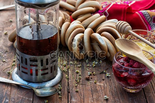 Tea pot with jam and bagels - бесплатный image #302537