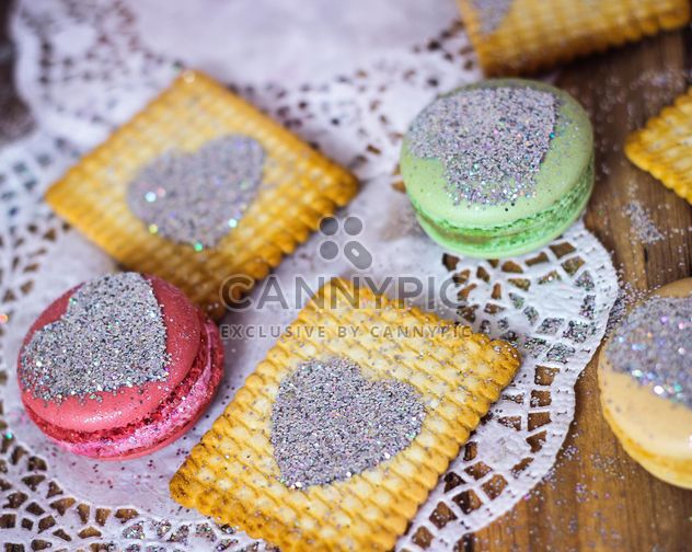 Cookies decorated with glitter - бесплатный image #303257