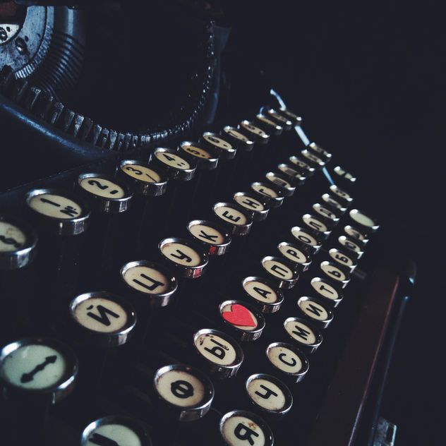 Closeup of retro typewriter closeup - бесплатный image #345007