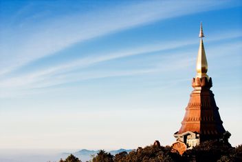 Doi Inthanon pagoda against blue sky, Chiangmai, Thailand - бесплатный image #346297