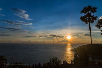 Sunset with Palms at Promthep Cape, Phuket island, Thailand - image gratuit #454217 