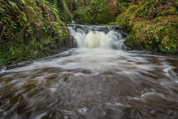 Gleno stream and waterfall - Free image #461337
