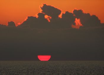 Cloudy sunset - image gratuit #464537 