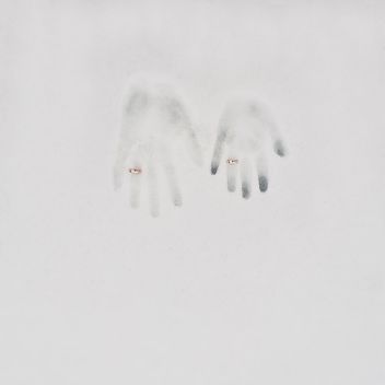 Handprint in the snow - Free image #184337