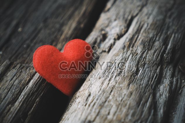 Red heart on wooden background - image gratuit #187097 