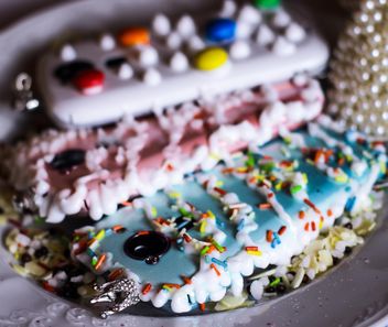 color ice cream look like smartphone on the plate - Kostenloses image #187287