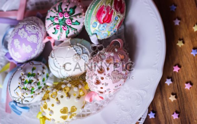 Easter eggs on plate - бесплатный image #187557