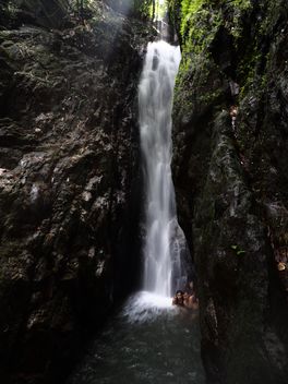Waterfall in Phuket - image #197927 gratis