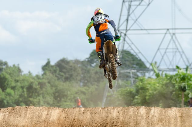 Motocross bike in the air - Kostenloses image #198247