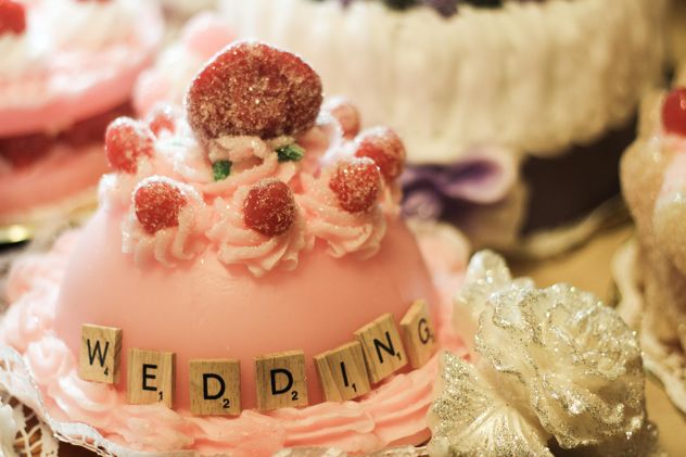 romantic wedding cake - image gratuit #200817 
