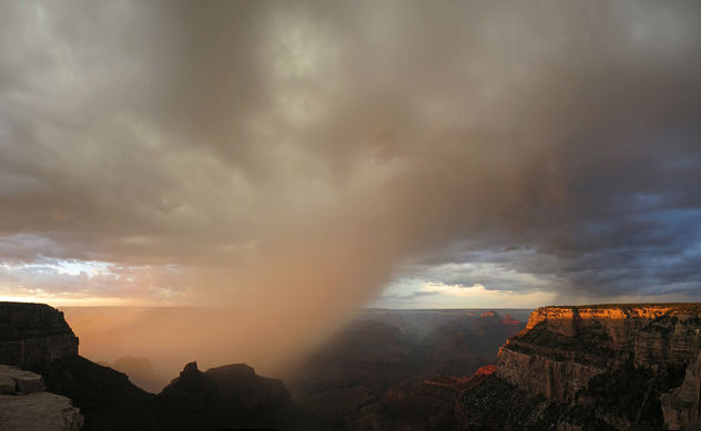 Grand Canyon National Park: Sunset from El Tovar Hotel, August 1, 2013 - image #288857 gratis