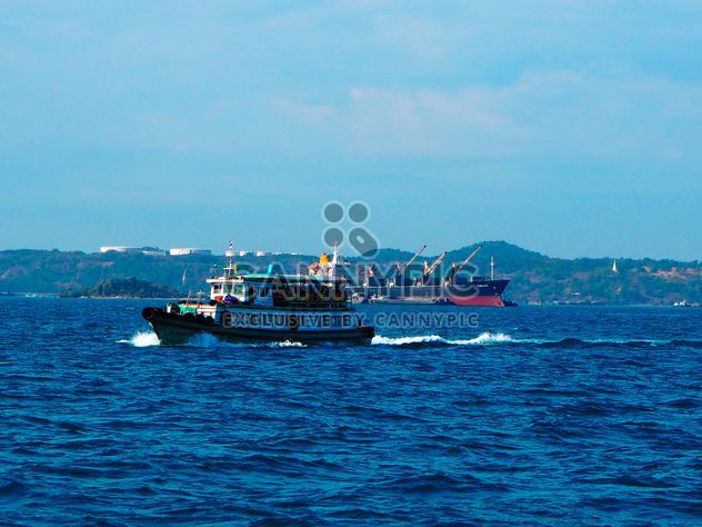 Tourist boat - image #301577 gratis