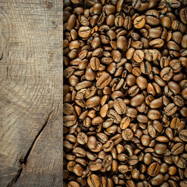 Coffee bean with wooden plank - Kostenloses image #302287