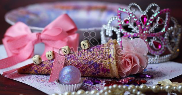 Icecream cone with pink rose - Free image #302417