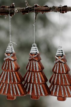 christmas toys karlkid hanging on the branch - бесплатный image #304087