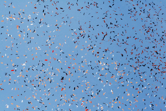 Confetti Against a Blue Sky - image gratuit #310097 