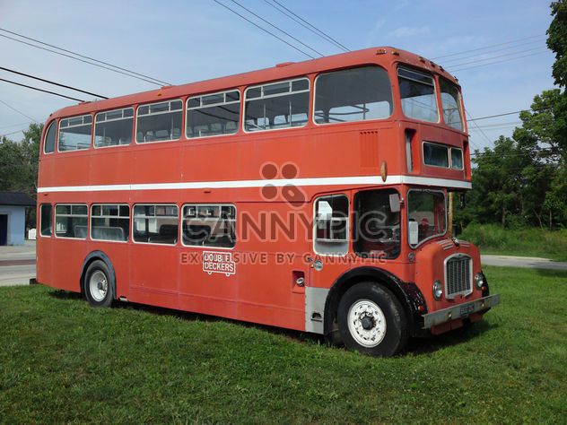 Old Double Decker Bus - image gratuit #326547 