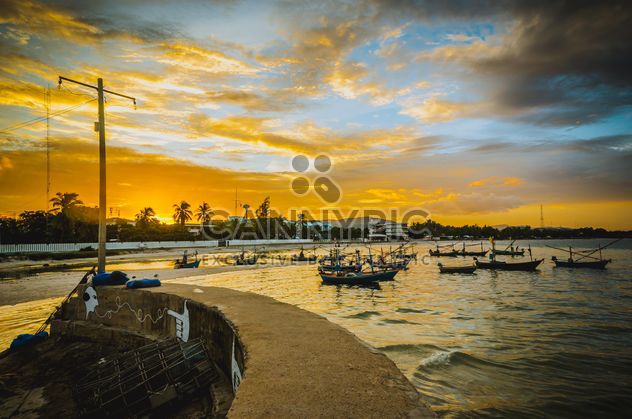 Harbor at sunset - image #329957 gratis
