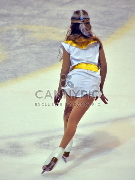 Ice skating dancer - image #330927 gratis