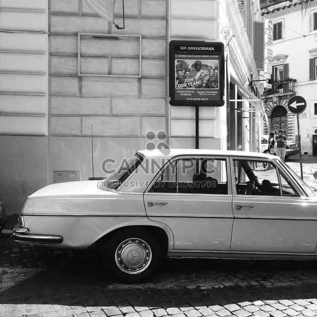 Old Mercedes car - бесплатный image #331167