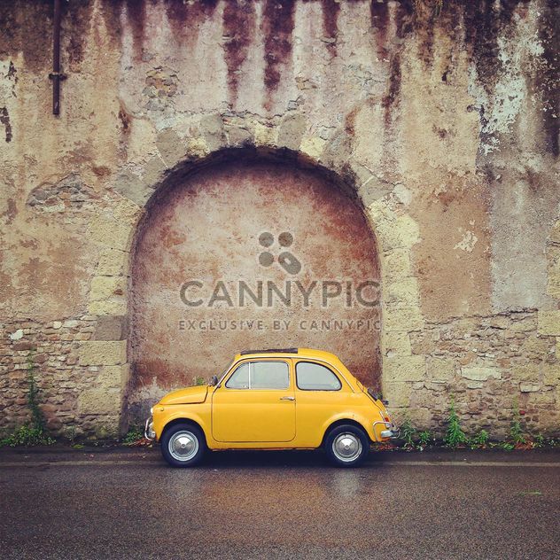 Old Fiat 500 Roma car - image gratuit #331387 