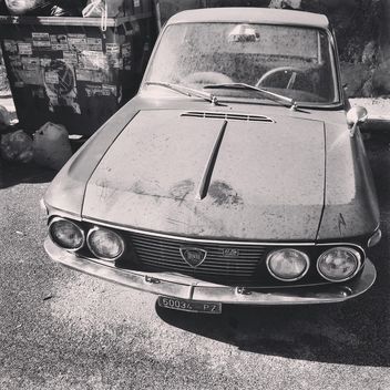 Old Lancia Fulvia car - бесплатный image #332057