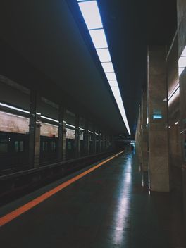 Empty kiev metro station - Free image #335117