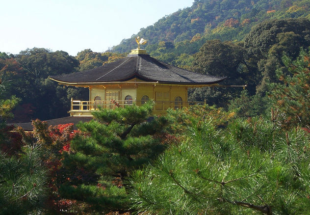 Japan (Kyoto) Another view of Golden Pavilion 1 - image gratuit #337227 