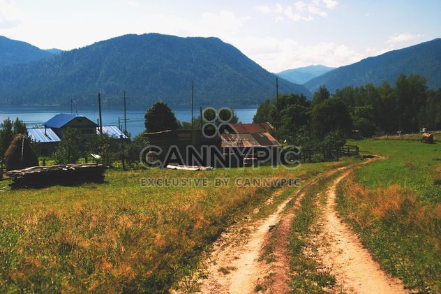 View on houses in Altai mountains - Kostenloses image #345077