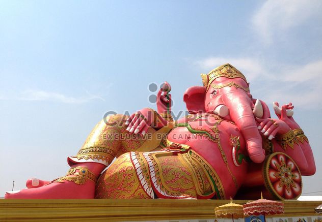 Ganesh statue in Chachoengsao province of thailand - image #346187 gratis