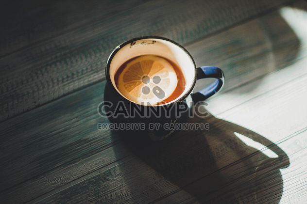 Cup of tea with lemon - бесплатный image #381017