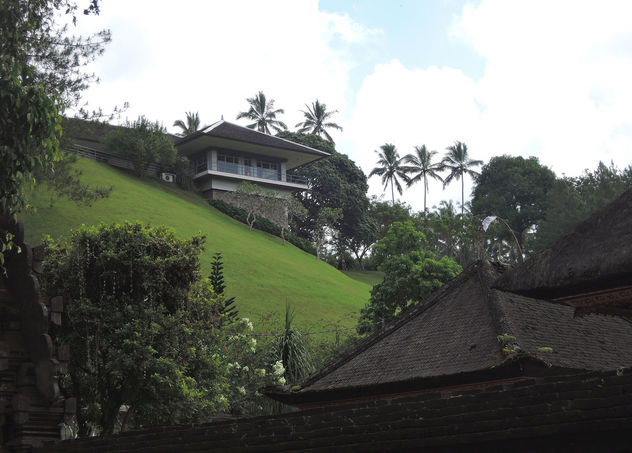 Bali-Modern building versus to old one - Free image #387167