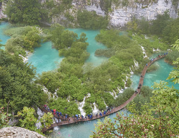 Plitvice lakes waterfalls from top - бесплатный image #459157