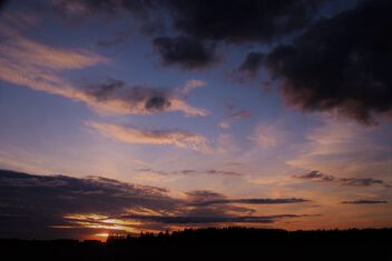 Cloydy sunset - image gratuit #500517 